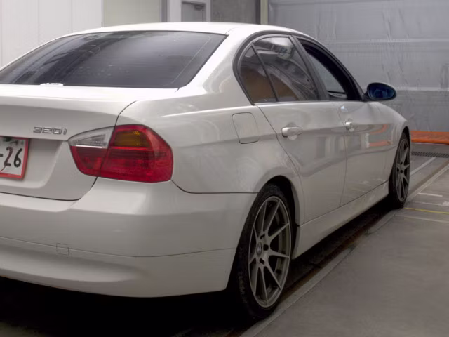 BMW 3-SERIES