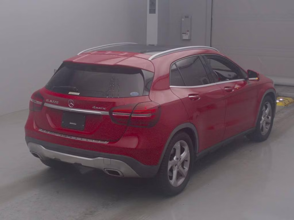 MERCEDES-BENZ GLA-CLASS