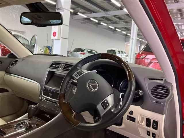 LEXUS IS350