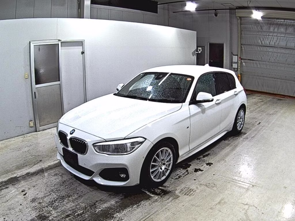 BMW 1-SERIES