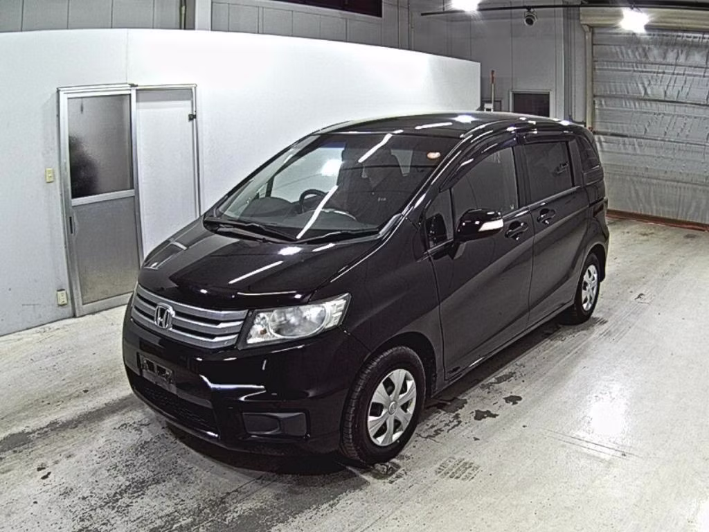 HONDA FREED SPIKE