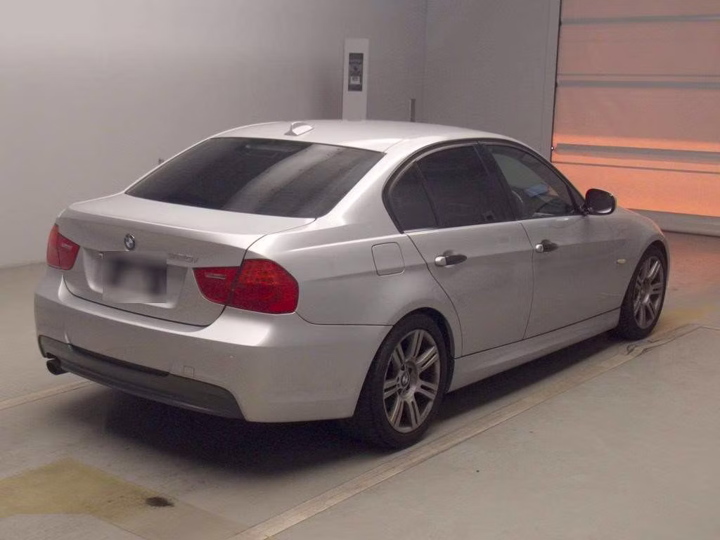 BMW 3-SERIES