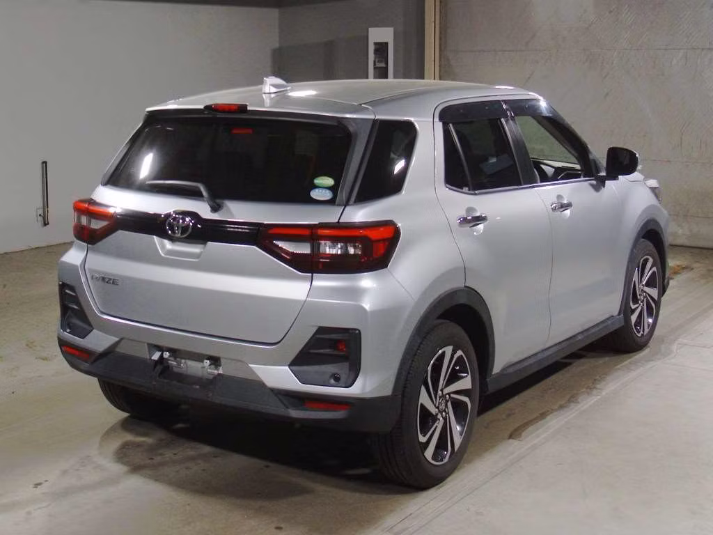TOYOTA RAIZE