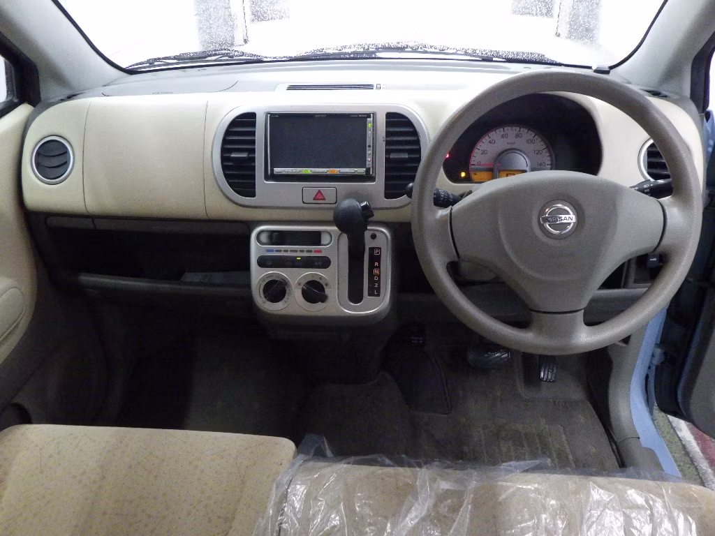 NISSAN MOCO