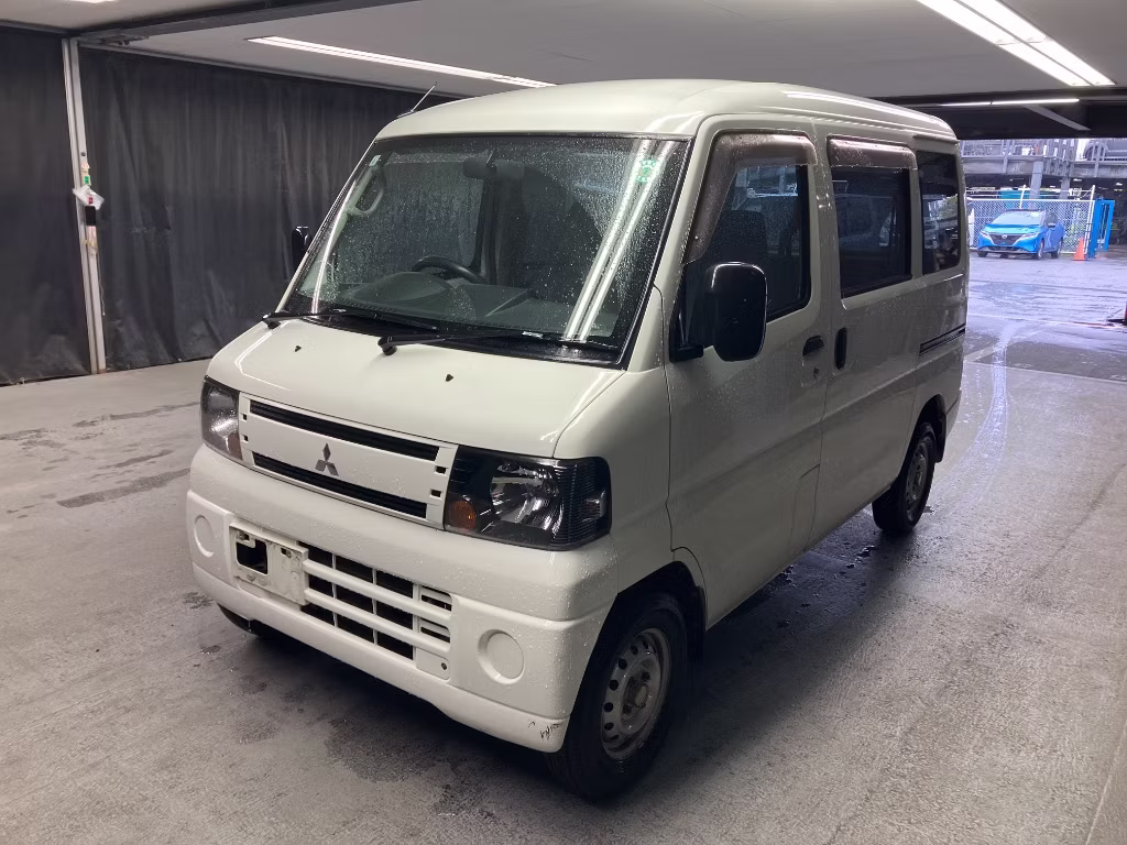 MITSUBISHI MINICAB
