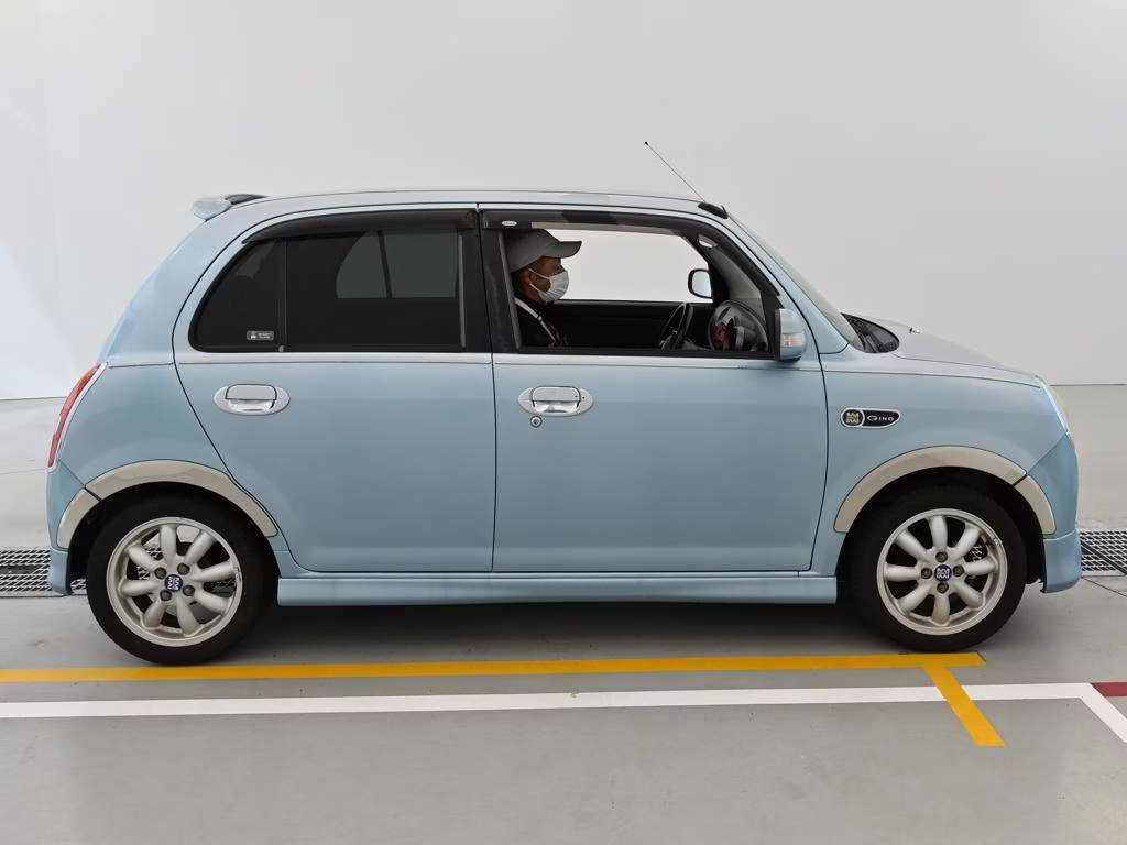 DAIHATSU MIRA GINO
