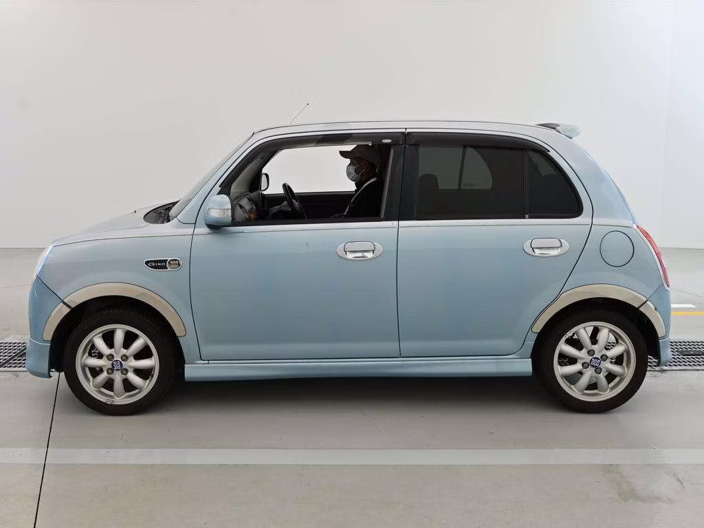 DAIHATSU MIRA GINO