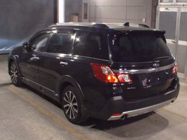 SUBARU EXIGA CROSSOVER 7