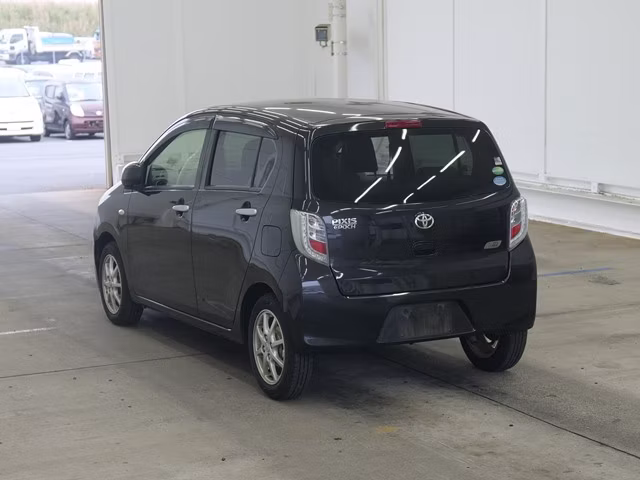 TOYOTA PIXIS EPOCH