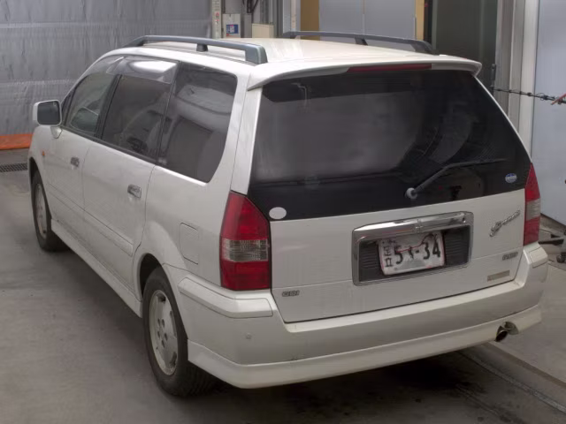 MITSUBISHI CHARIOT GRANDIS