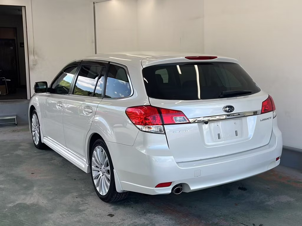SUBARU LEGACY