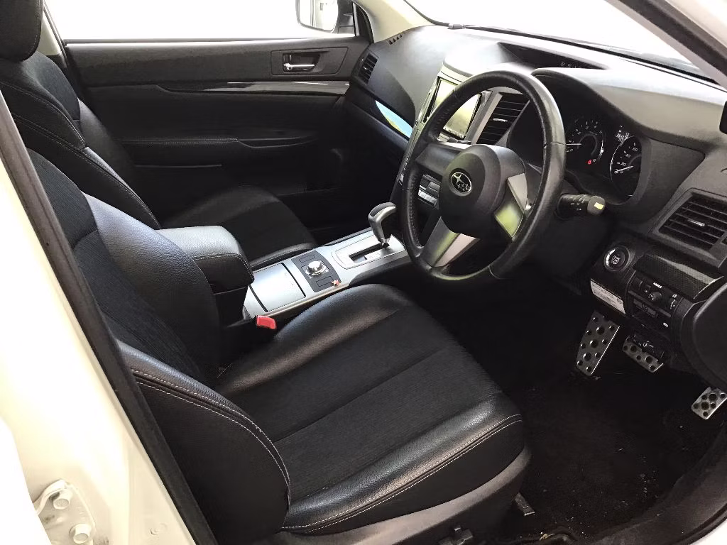 SUBARU LEGACY