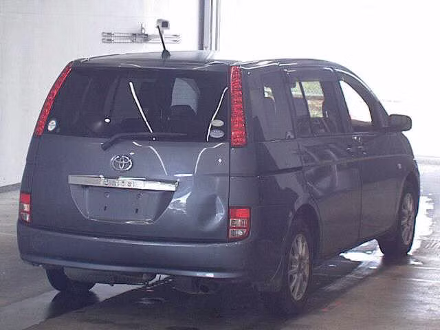 TOYOTA ISIS