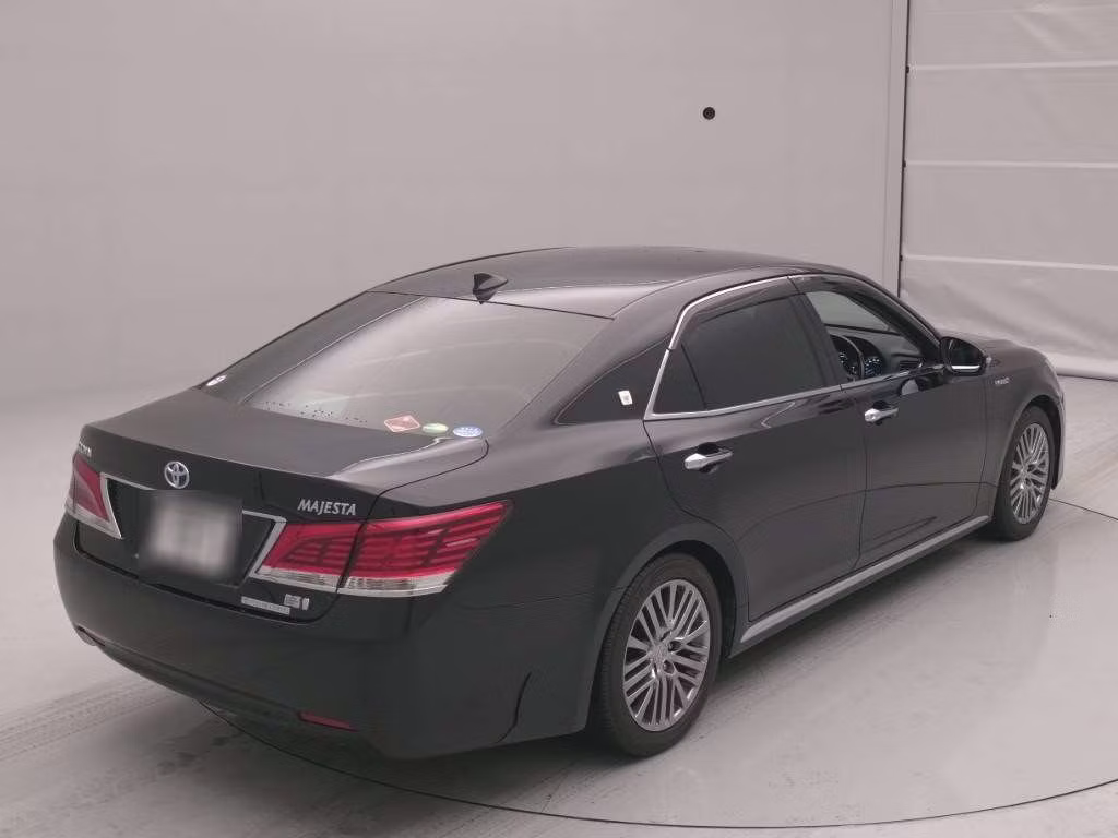 TOYOTA CROWN MAJESTA