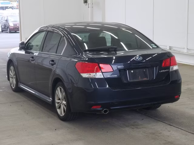 SUBARU LEGACY B4