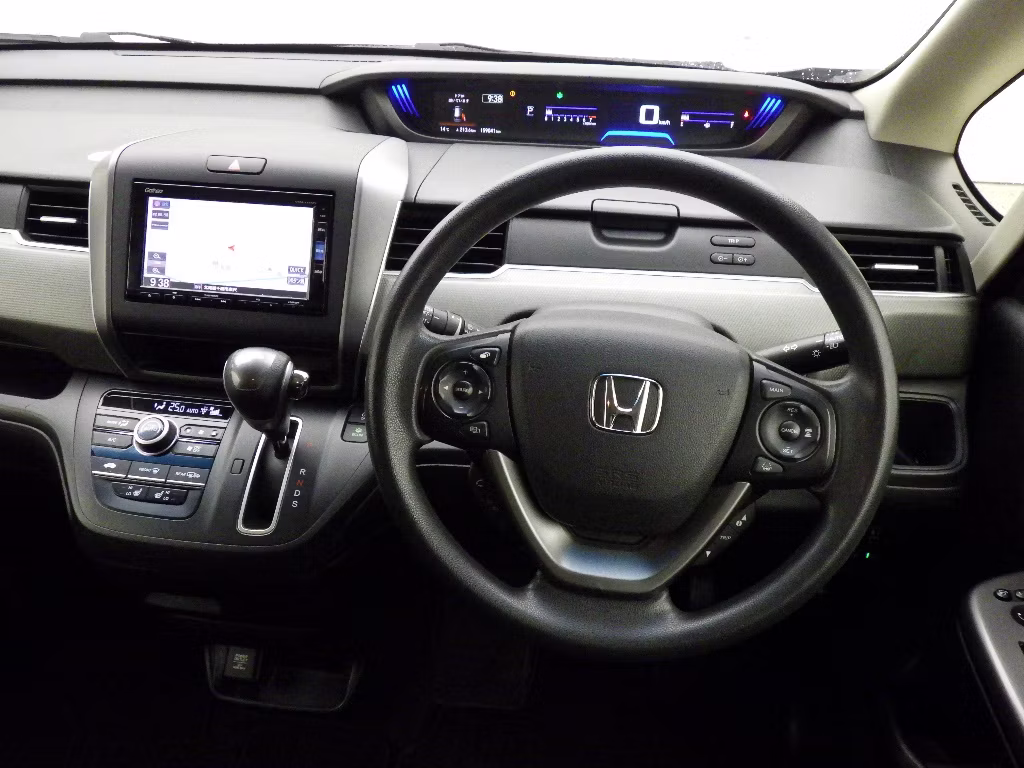 HONDA FREED+
