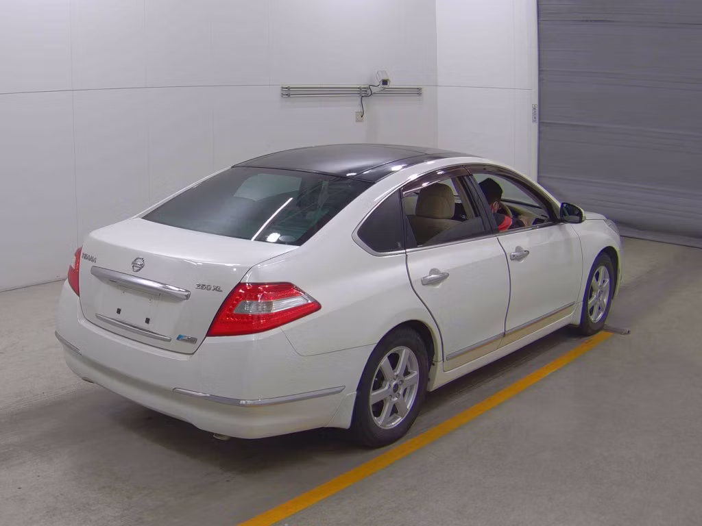 NISSAN TEANA