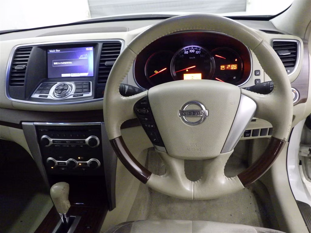 NISSAN TEANA