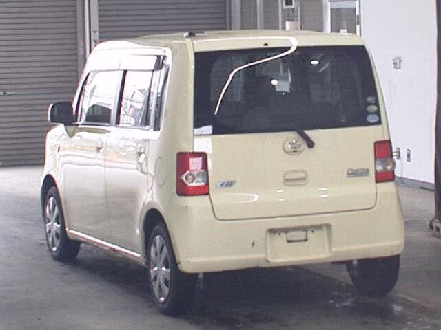 DAIHATSU MOVE CONTE