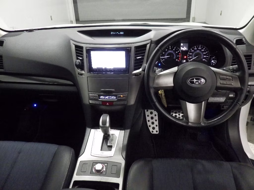 SUBARU LEGACY