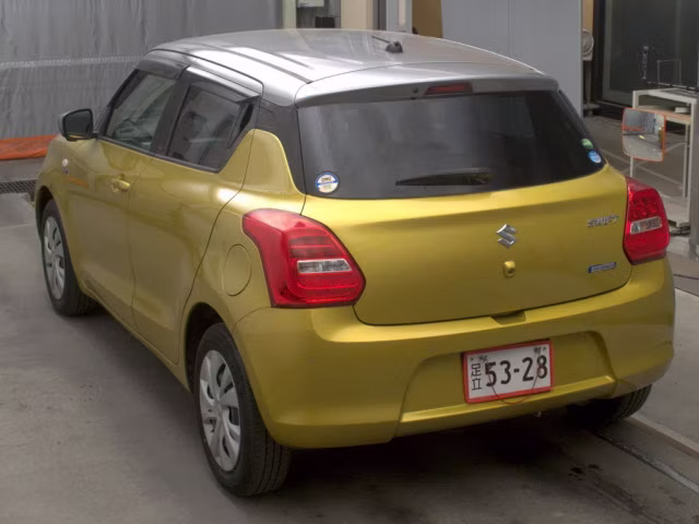 SUZUKI SWIFT