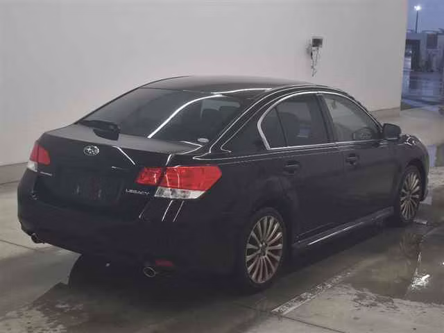 SUBARU LEGACY B4