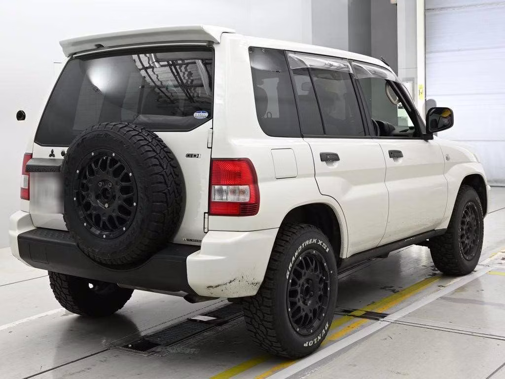 MITSUBISHI PAJERO IO