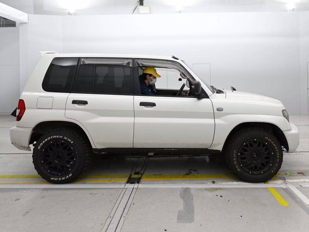 MITSUBISHI PAJERO IO