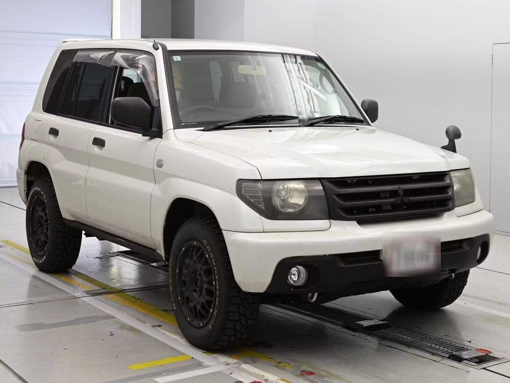 MITSUBISHI PAJERO IO