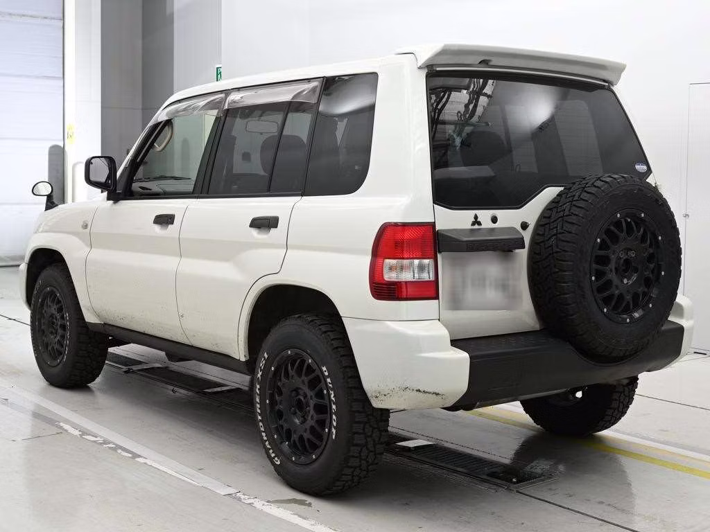 MITSUBISHI PAJERO IO