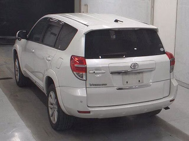TOYOTA VANGUARD