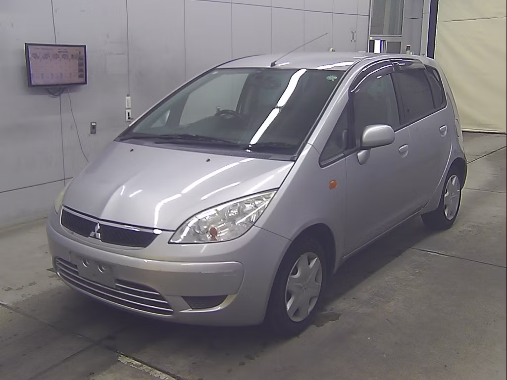 MITSUBISHI COLT