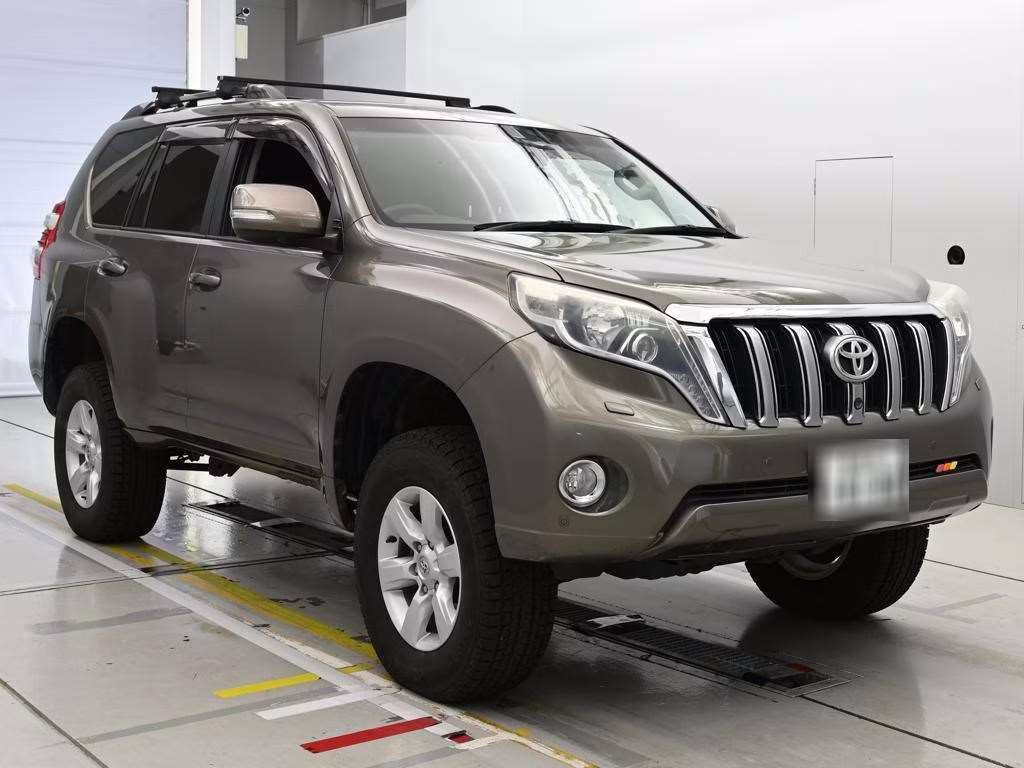 TOYOTA LAND CRUISER PRADO