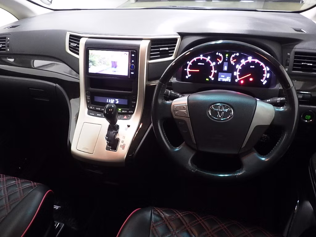 TOYOTA VELLFIRE