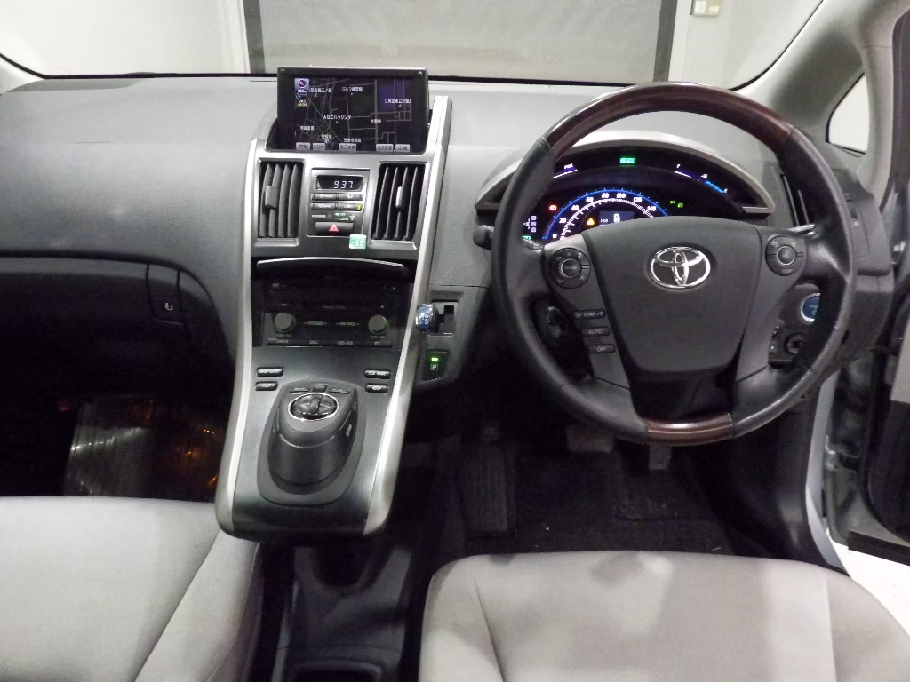 TOYOTA SAI