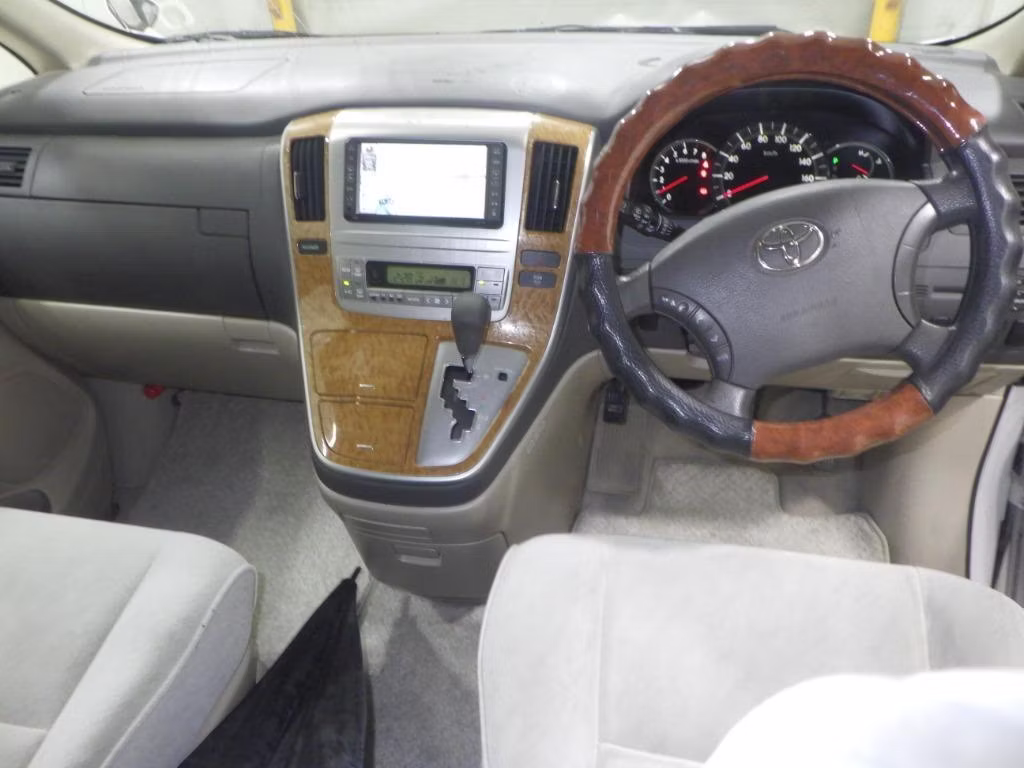 TOYOTA ALPHARD