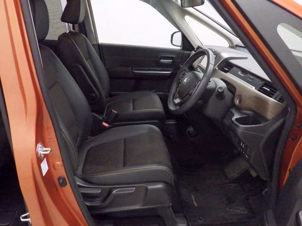 HONDA FREED+