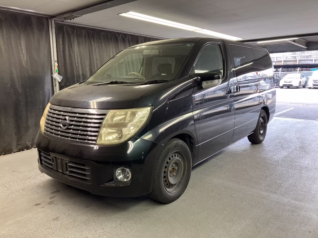 NISSAN ELGRAND