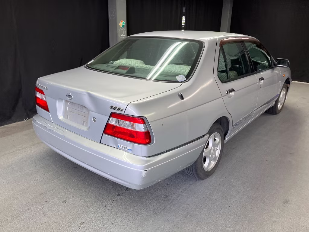 NISSAN BLUEBIRD