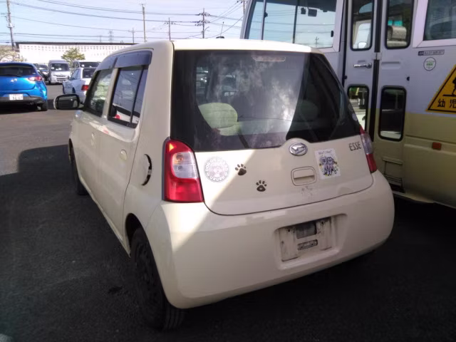 DAIHATSU ESSE