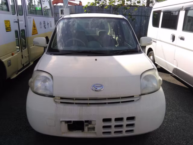 DAIHATSU ESSE