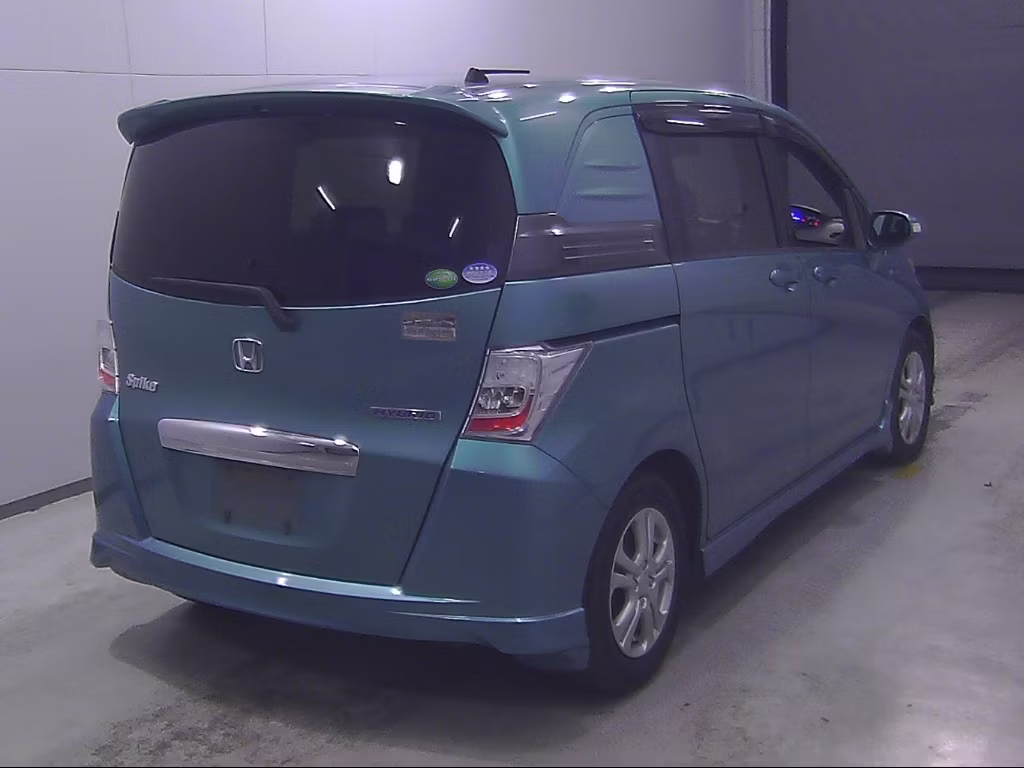HONDA FREED SPIKE