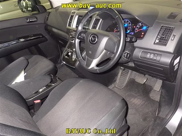 MAZDA MPV