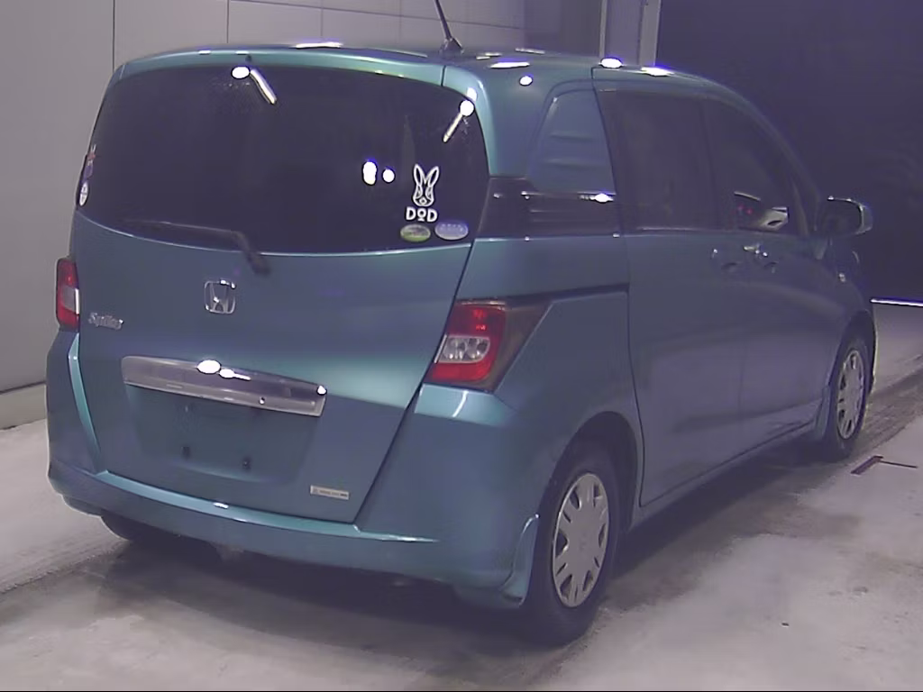 HONDA FREED SPIKE