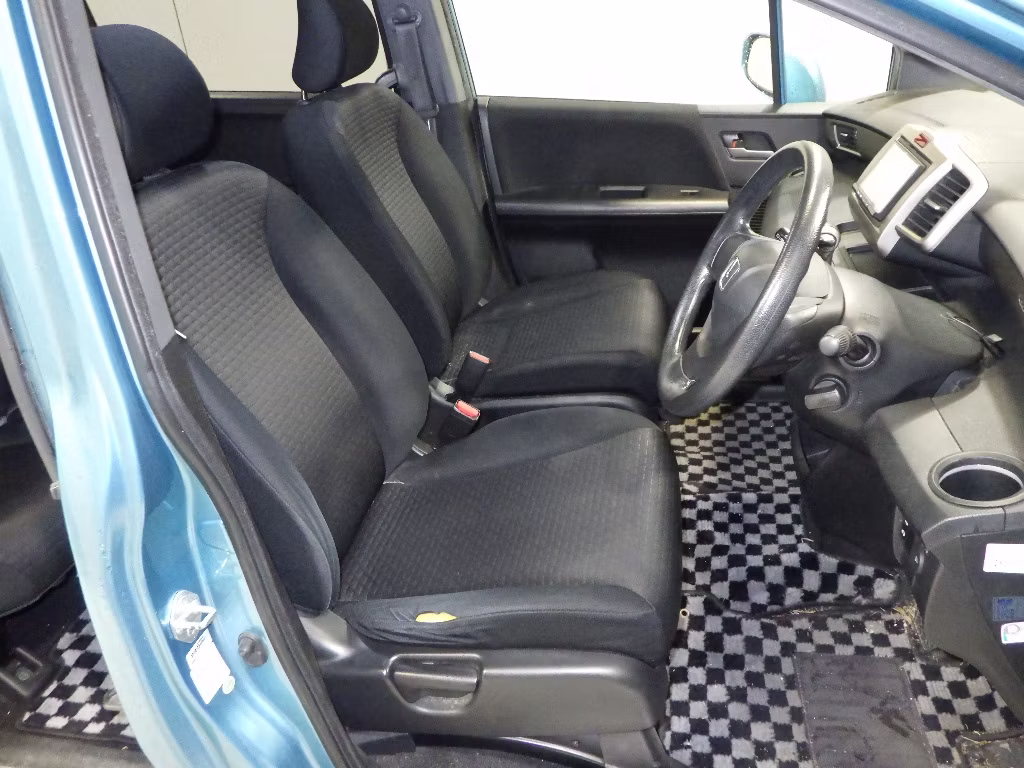 HONDA FREED SPIKE