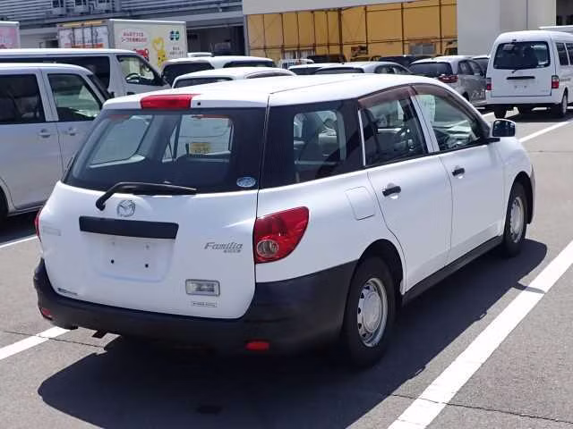 MAZDA FAMILIA