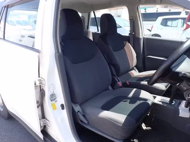 MAZDA FAMILIA
