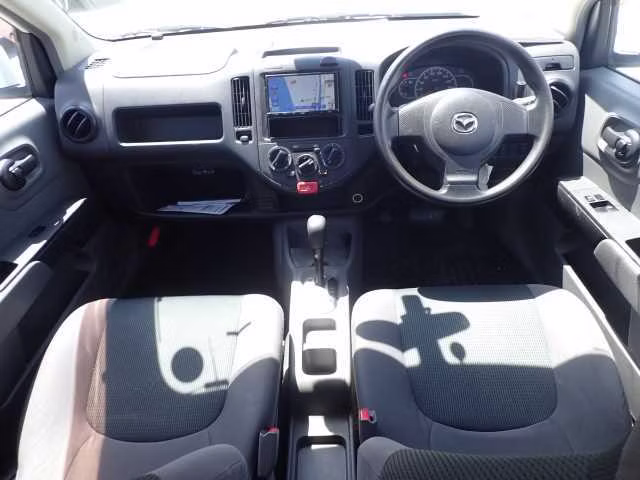 MAZDA FAMILIA