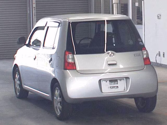 DAIHATSU ESSE