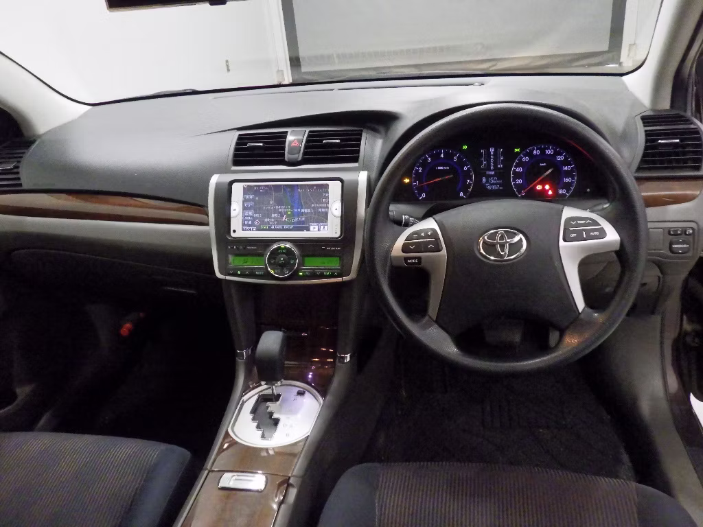 TOYOTA PREMIO